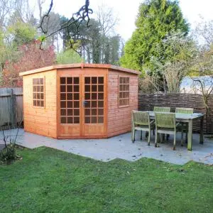 Windsor 10 x 10 Corner Shiplap