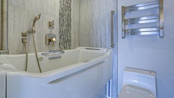 What Are The Benefits Of A Walk-in Bathtub?