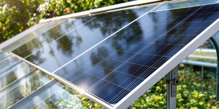 Key Components of a Solar-Powered Greenhouse